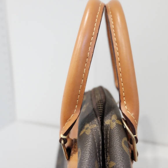 Louis Vuitton Deauville Monogram Handbag - Picture 5 of 6